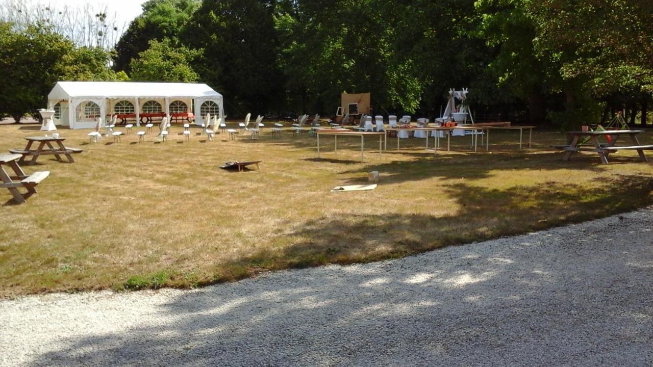Gites De L'Aumondiere Conde-sur-Noireau ภายนอก รูปภาพ