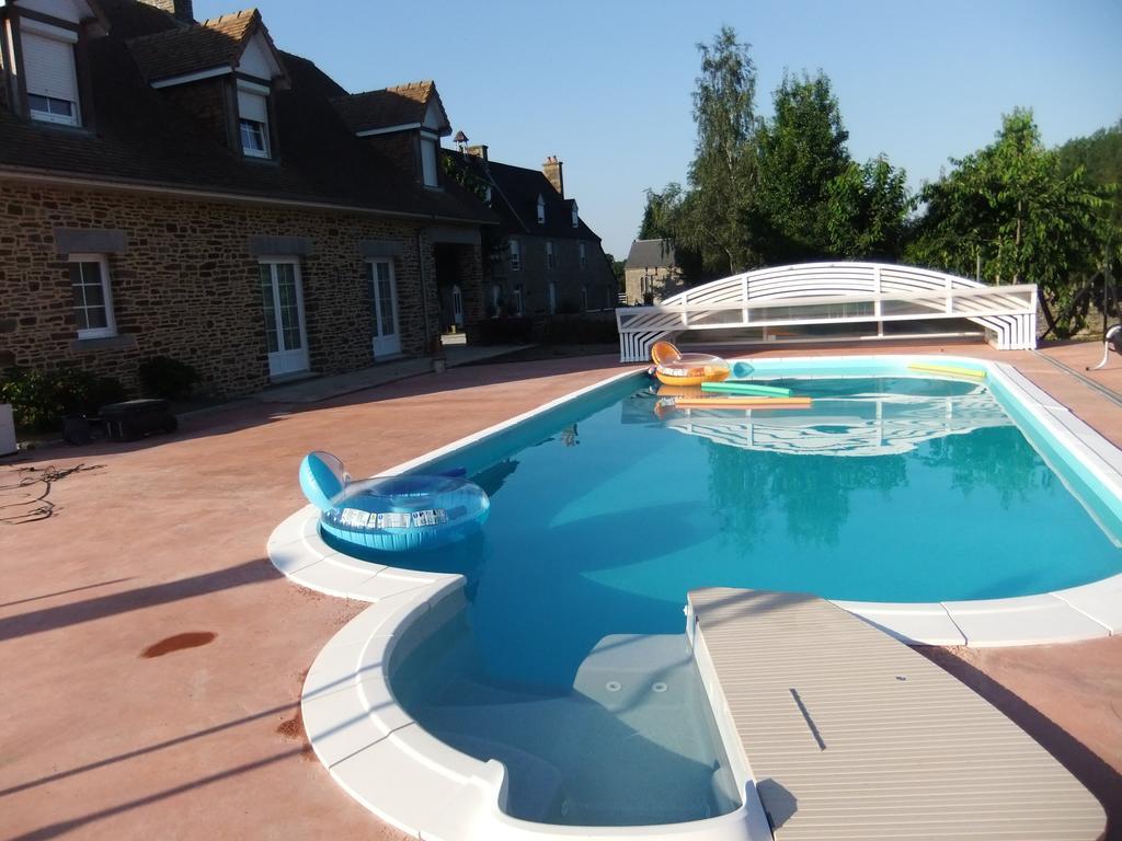 Gites De L'Aumondiere Conde-sur-Noireau ภายนอก รูปภาพ