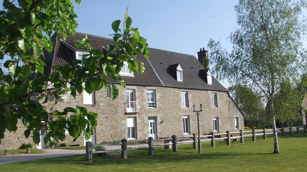 Gites De L'Aumondiere Conde-sur-Noireau ภายนอก รูปภาพ